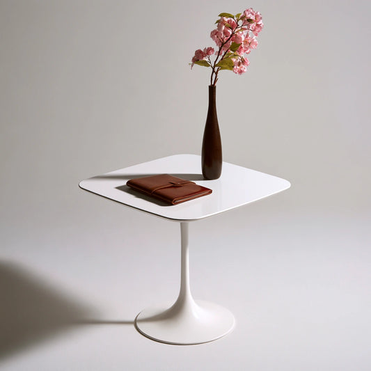Table tulipe carrée aux lignes épurées, coloris blanc